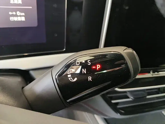 Volkswagen Passat — Фото автомобиля 13