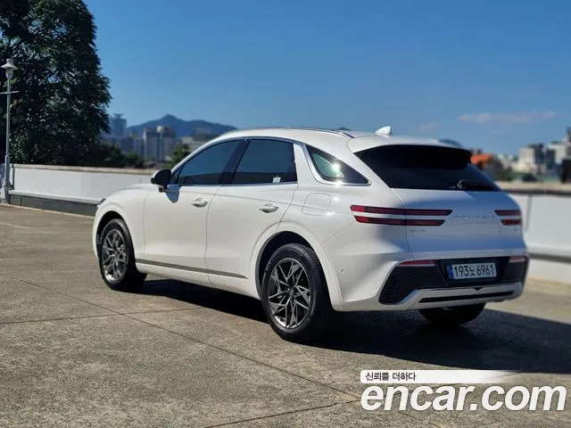 Genesis GV70 — Фото автомобиля 4