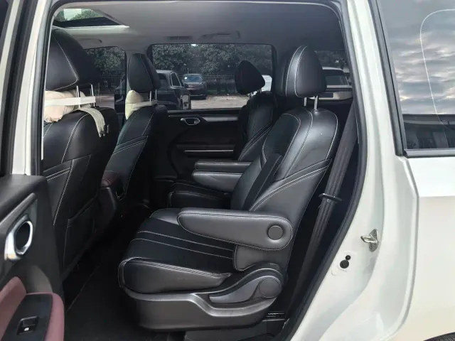 GAC Trumpchi M6 — Фото автомобиля 11