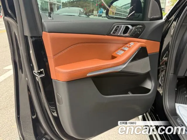 BMW X7 — Фото автомобиля 6