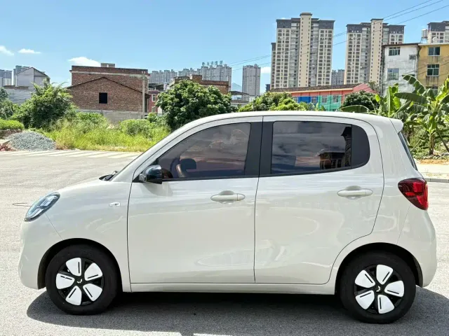 Wuling Hongguang Mini EV — Фото автомобиля 6