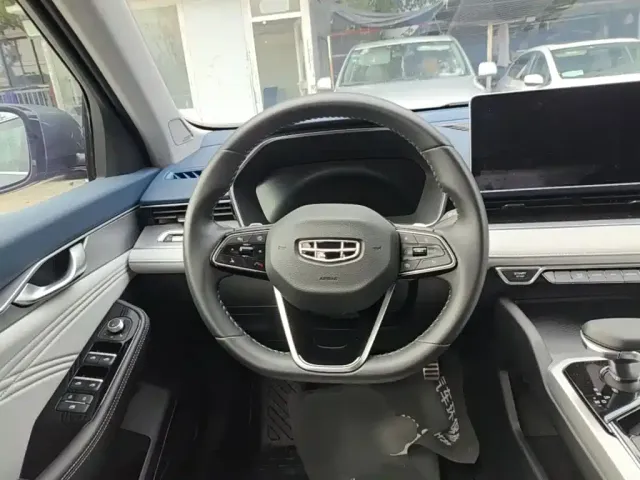 Geely Xingrui — Фото автомобиля 10