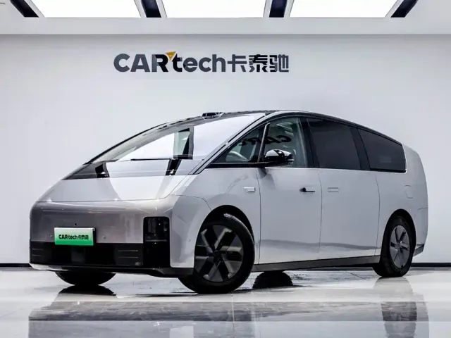 Li Auto MEGA — Фото автомобиля 2