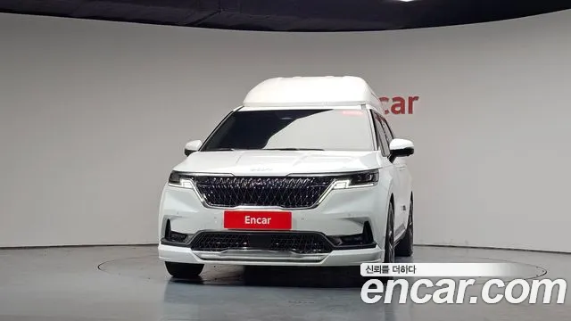 Kia Carnival Generation 4 — Фото автомобиля 2