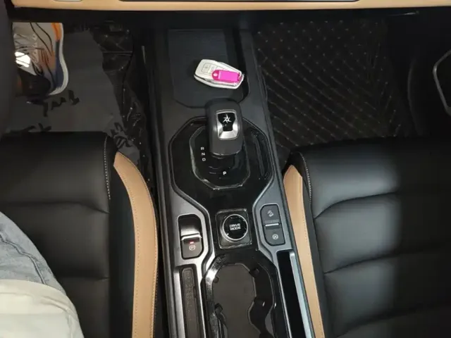 Geely ICON — Фото автомобиля 13