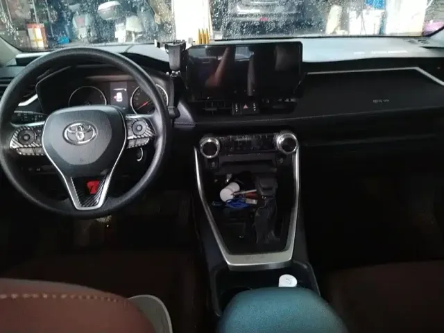 Toyota Wildlander — Фото автомобиля 12