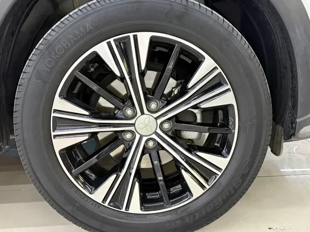 Mitsubishi Eclipse Cross — Фото автомобиля 22