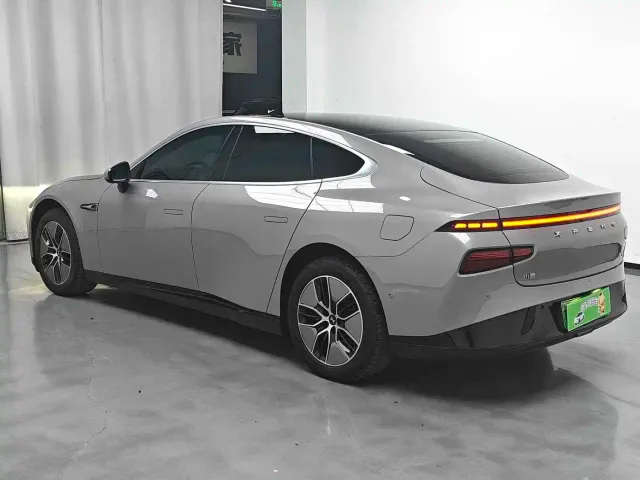 Xpeng P7 — Фото автомобиля 14