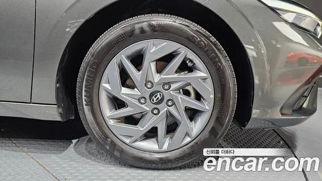 Hyundai Avante CN7 — Фото автомобиля 6