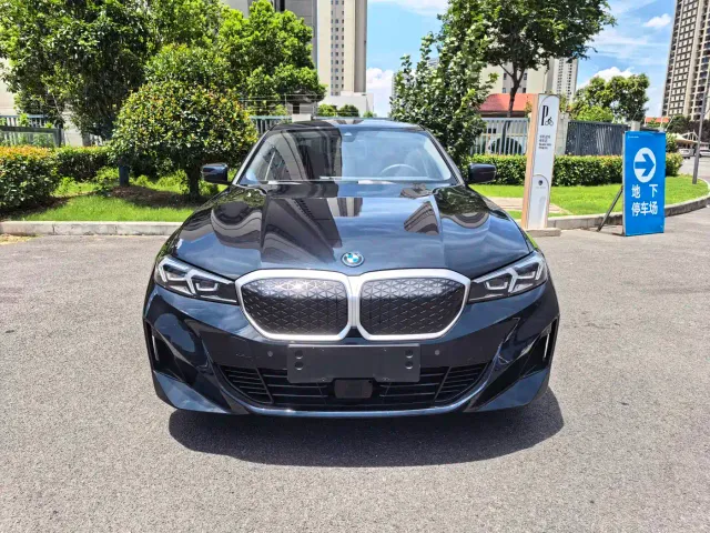 BMW i3 — Фото автомобиля 2