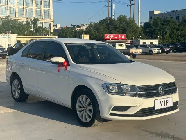Volkswagen Bora — Фото автомобиля 3