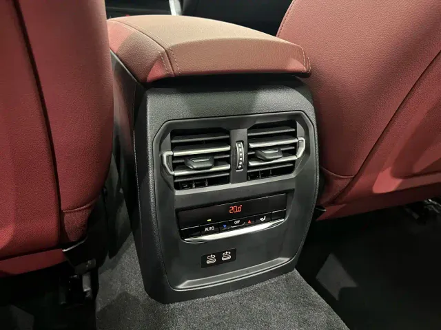 BMW 3 Series — Фото автомобиля 19