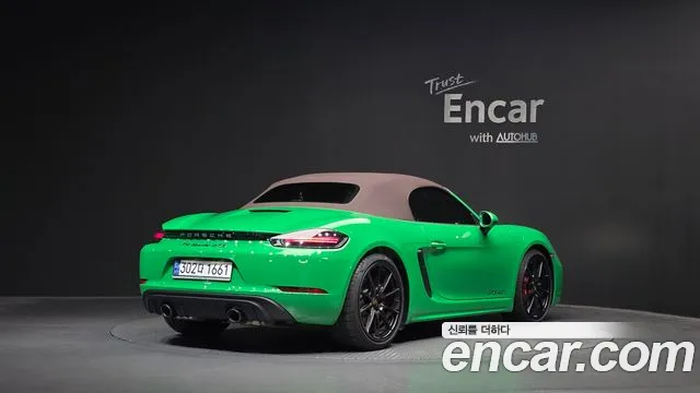Porsche 718 — Фото автомобиля 2