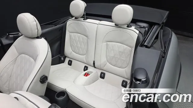 Mini Cooper Convertible — Фото автомобиля 26