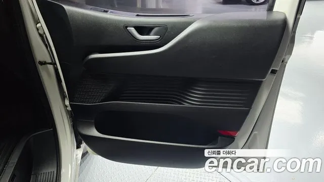 Hyundai Staria Staria Карго 5 мест — Фото автомобиля 25