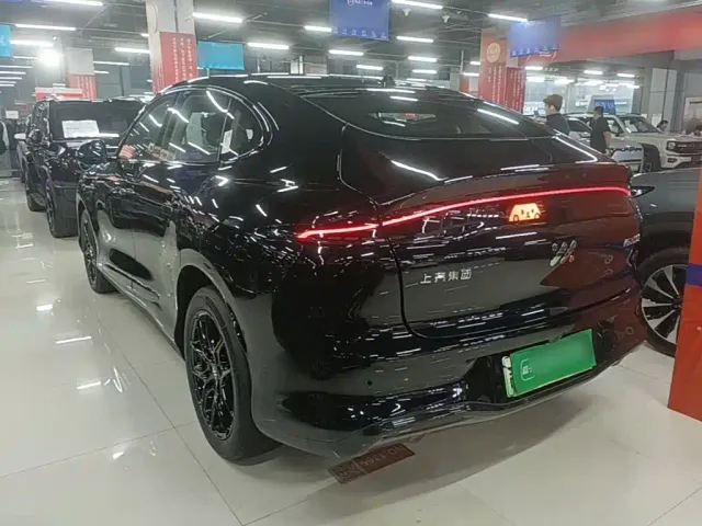 IM Motors LS6 — Фото автомобиля 4