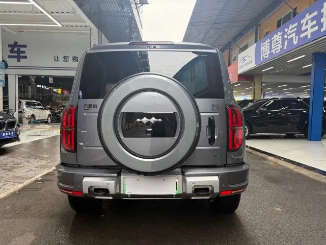BYD FangChengBao Leopard 5 — Фото автомобиля 21