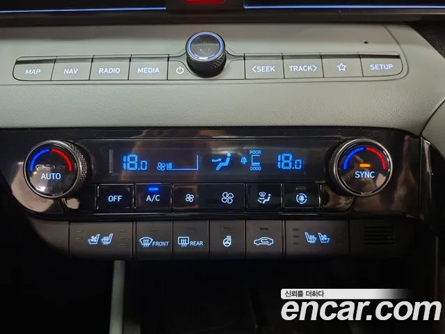 Hyundai Avante CN7 — Фото автомобиля 12
