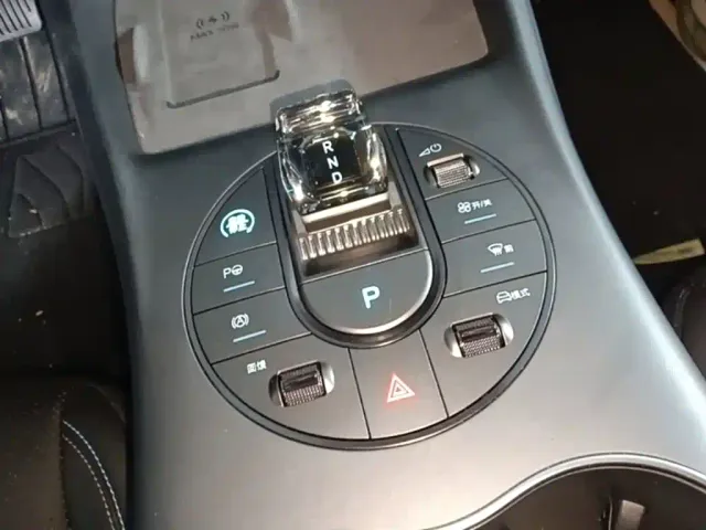 BYD Seal — Фото автомобиля 9