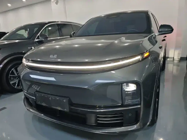 Фотография автомобиля — Li Auto L7