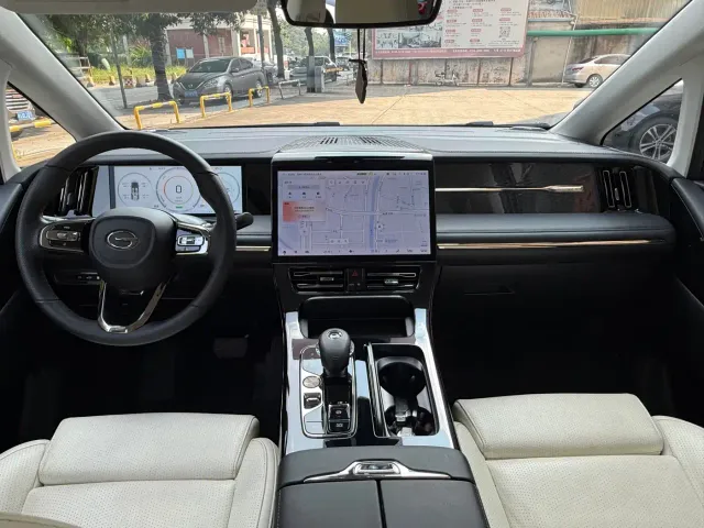GAC Trumpchi E9 — Фото автомобиля 9