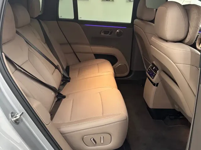 Li Auto i6 — Фото автомобиля 4
