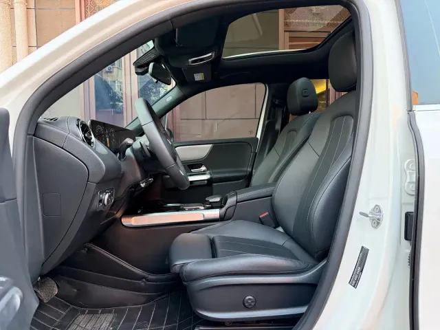Mercedes-Benz GLB-Class — Фото автомобиля 21