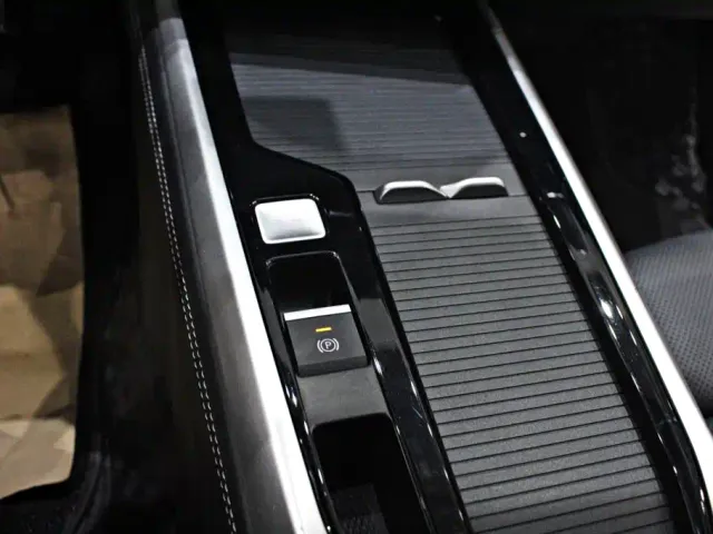 Volkswagen Passat — Фото автомобиля 8