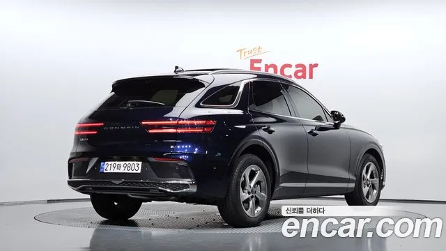 Genesis GV70 2.5T Бензин 2WD — Фото автомобиля 2