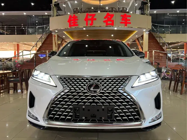 Lexus RX — Фото автомобиля 2
