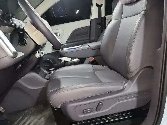Leapmotor B10 — Фото автомобиля 11