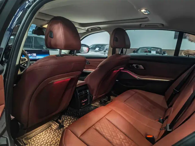 BMW 3 Series — Фото автомобиля 5