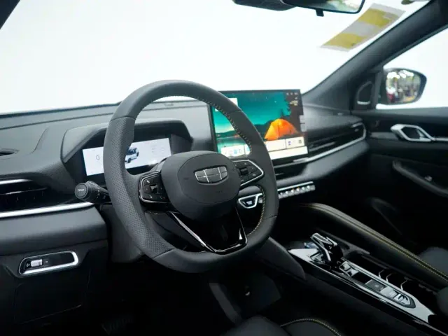 Geely Binyue — Фото автомобиля 11
