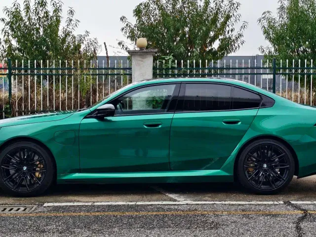 BMW M5 — Фото автомобиля 4