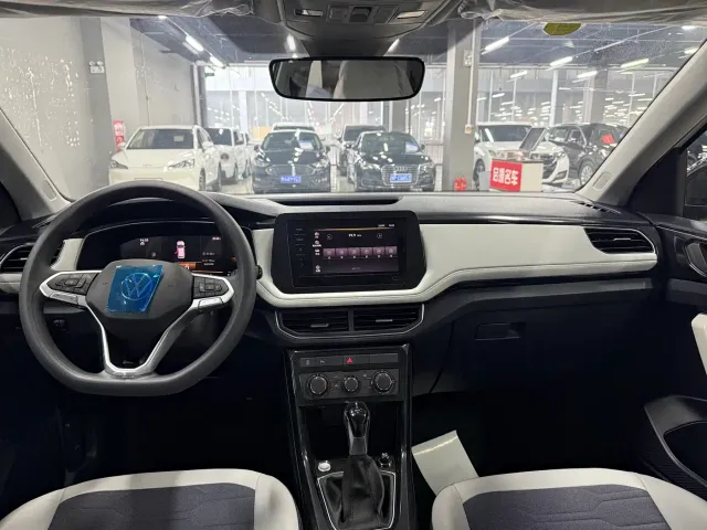 Volkswagen Tharu — Фото автомобиля 5