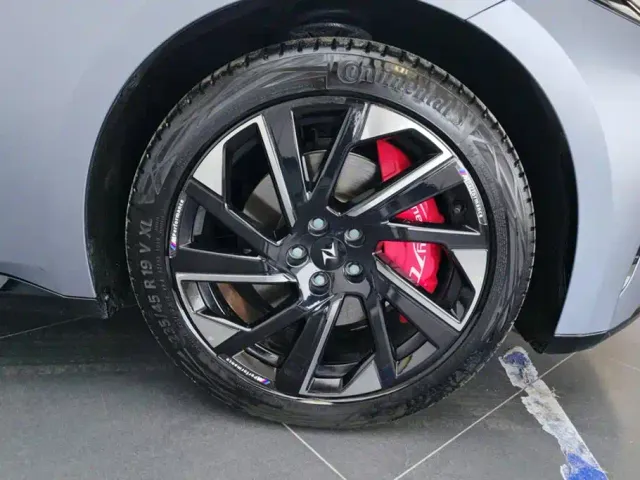 Dongfeng eπ 007 — Фото автомобиля 6
