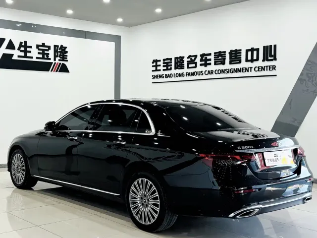 Mercedes-Benz E-Class — Фото автомобиля 6