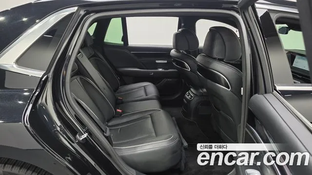Genesis G90 Бензин 3.5 Turbo 2WD — Фото автомобиля 8