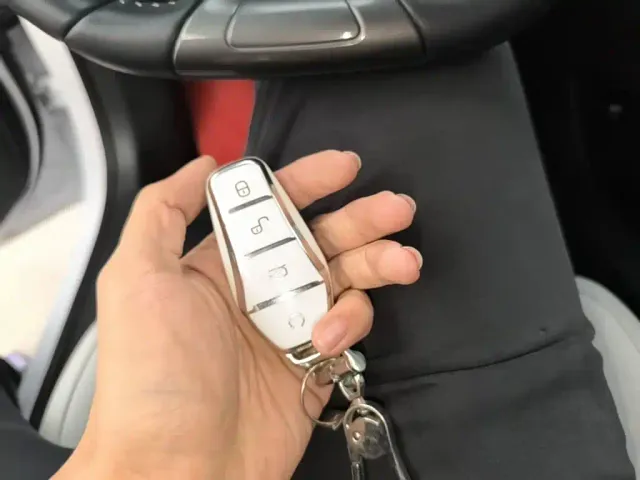 BYD Seal 05 DM-i — Фото автомобиля 8