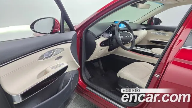 Genesis GV70 — Фото автомобиля 15
