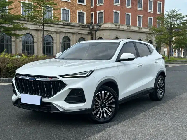 Фотография автомобиля — Changan Oushang X5