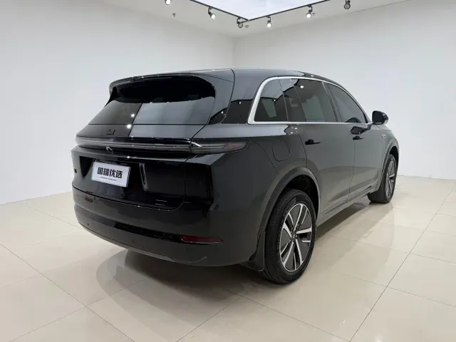 Li Auto L7 — Фото автомобиля 6