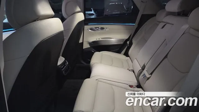Genesis GV70 — Фото автомобиля 11