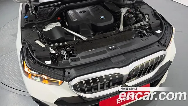BMW 5-Series 5 серия (G60) 530i xDrive M Sport — Фото автомобиля 5