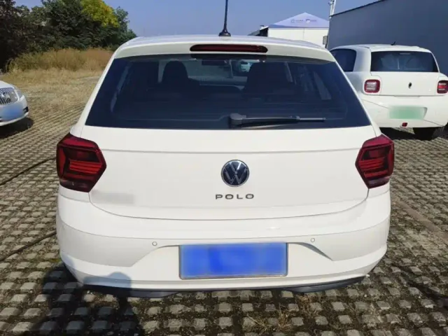 Volkswagen Polo — Фото автомобиля 5