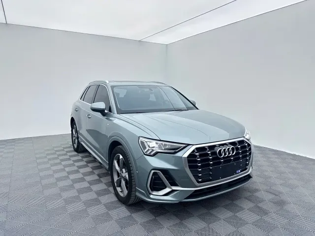 Audi Q3 — Фото автомобиля 3