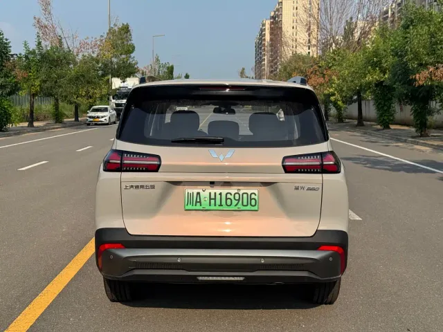 Wuling Starlight 560 — Фото автомобиля 11