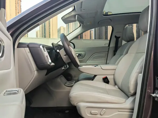 Leapmotor Leapmotor B10 2025 510 Joy Edition — Фото автомобиля 5