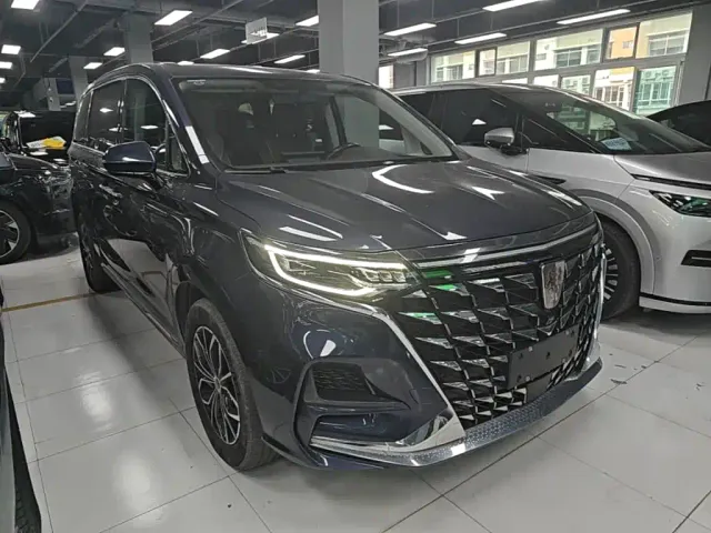 Roewe iMAX8 — Фото автомобиля 3