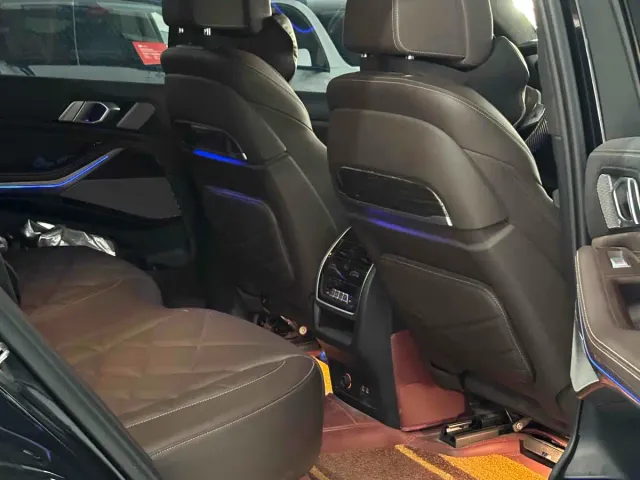 BMW X5 — Фото автомобиля 9